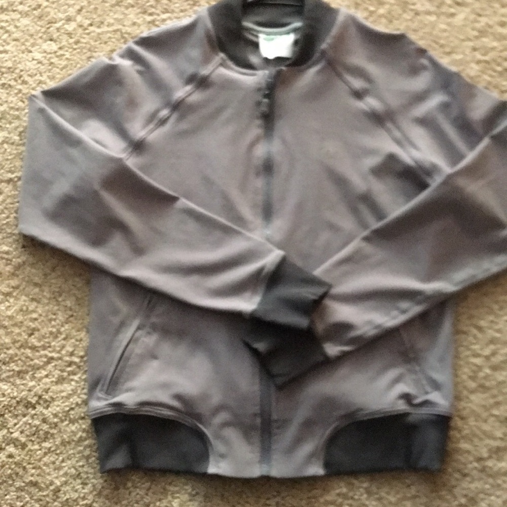 🔥Last chance price drop 🔥Arbonne zip sweatshirt